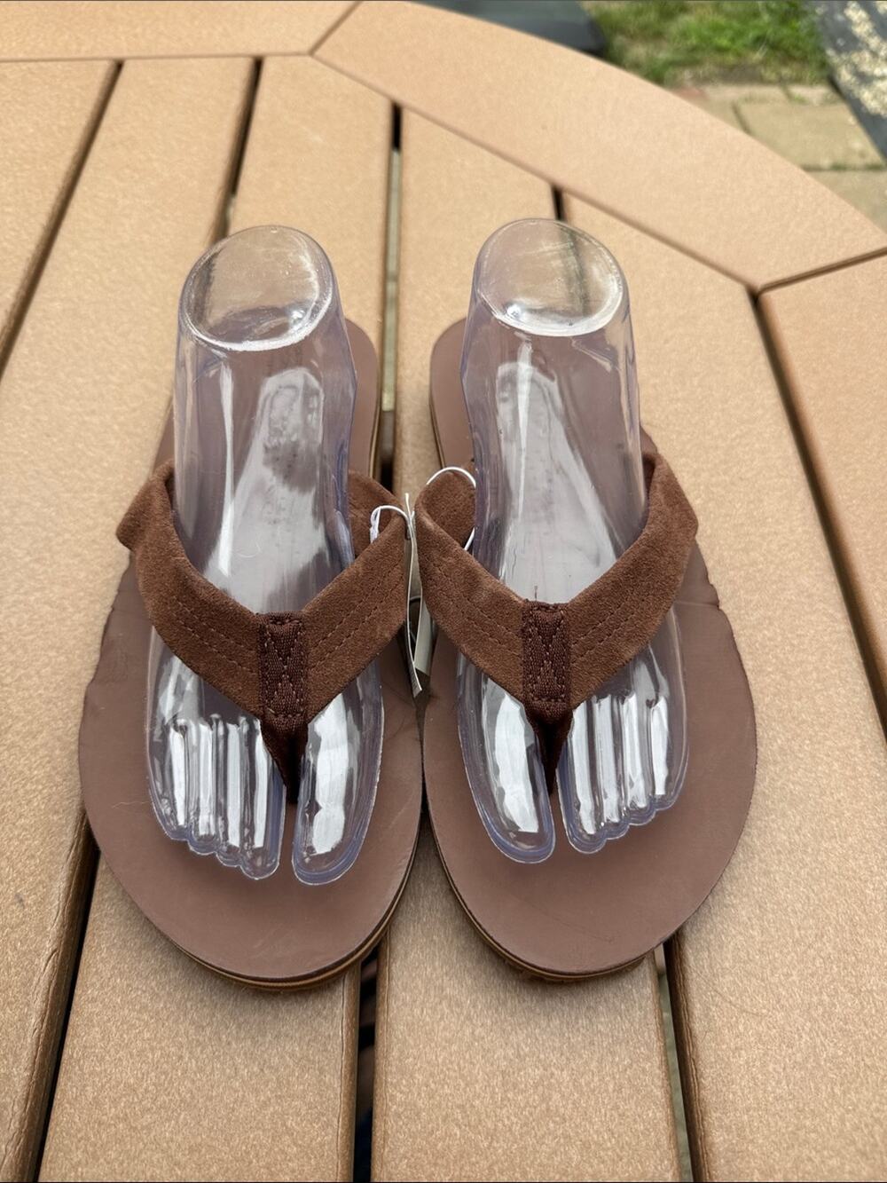 GAP Men's Brown Flip Flop Sandals NEW Leather Size 10